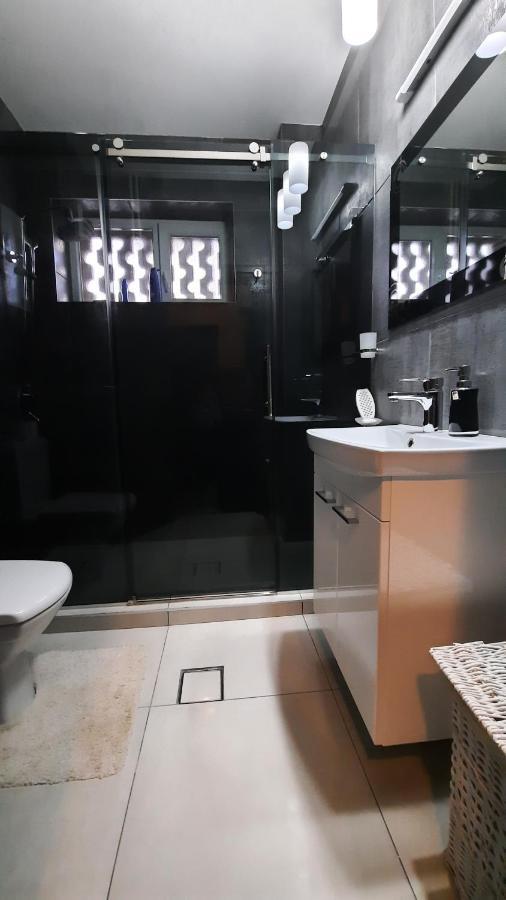 Stan Na Dan Apartman D Lux Jacuzzi Крагуєваць Екстер'єр фото