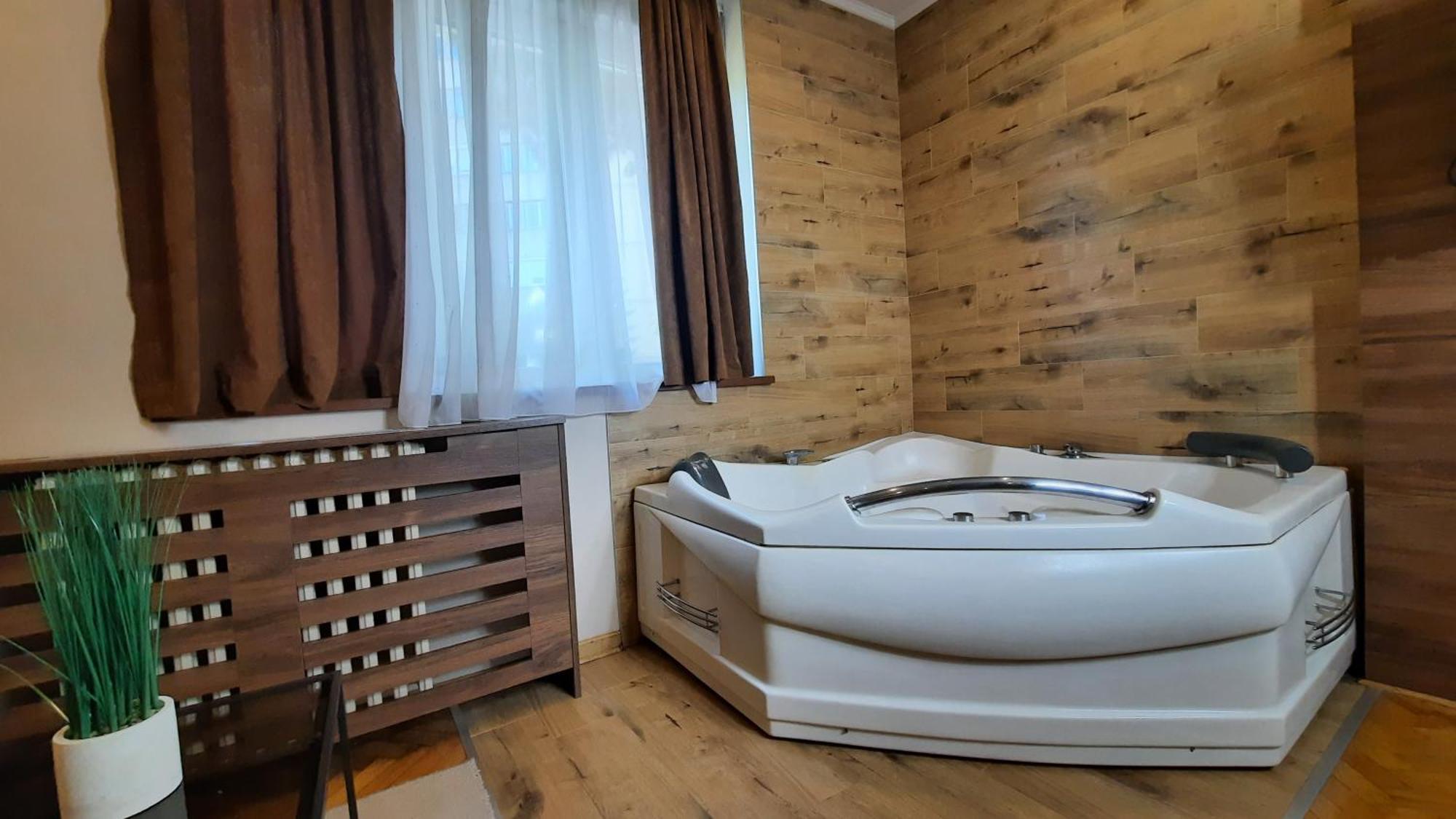 Stan Na Dan Apartman D Lux Jacuzzi Крагуєваць Екстер'єр фото