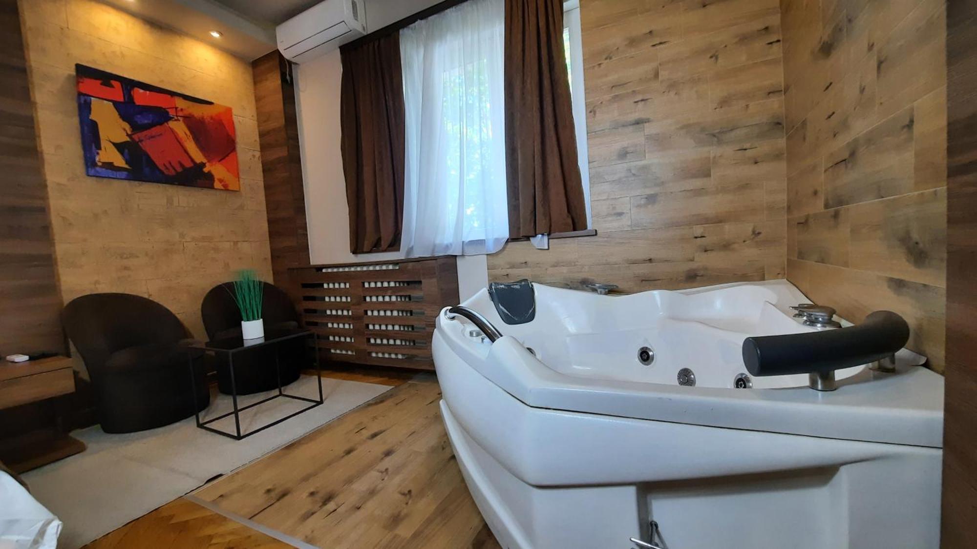 Stan Na Dan Apartman D Lux Jacuzzi Крагуєваць Екстер'єр фото