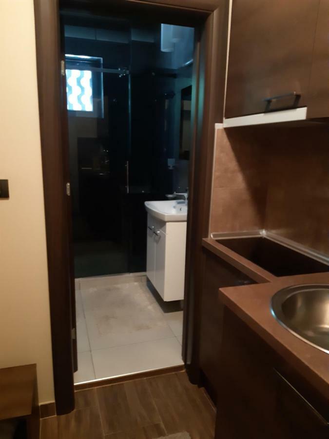 Stan Na Dan Apartman D Lux Jacuzzi Крагуєваць Екстер'єр фото
